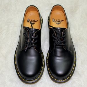 Dr. Martens 1461 Smooth Leather Oxford Shoes 7 US